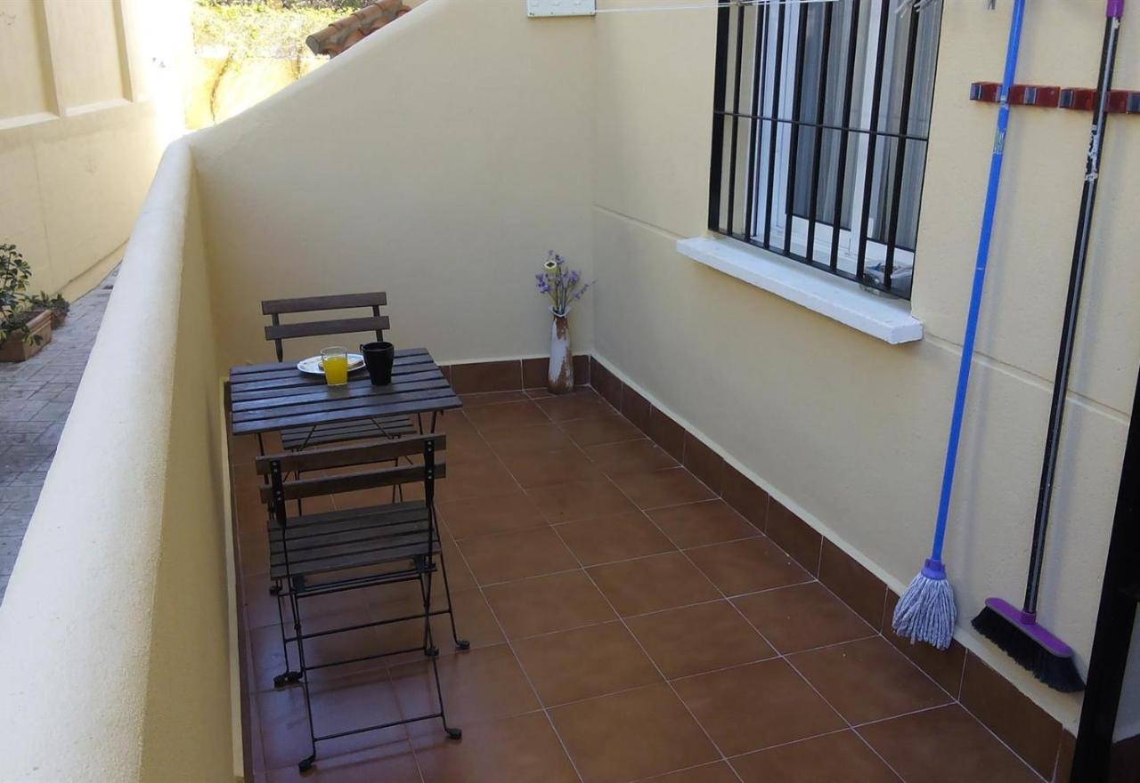 Family Friendly Patio And Poolview Apartamento